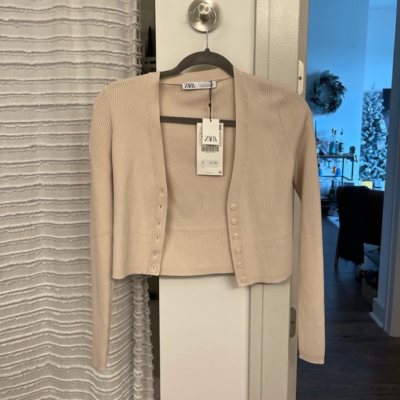 Zara Sweaters - Zara Cream Cardigan